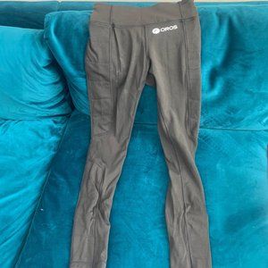 Oros Black Delta Legging - Size S (fits like XS - worn once)